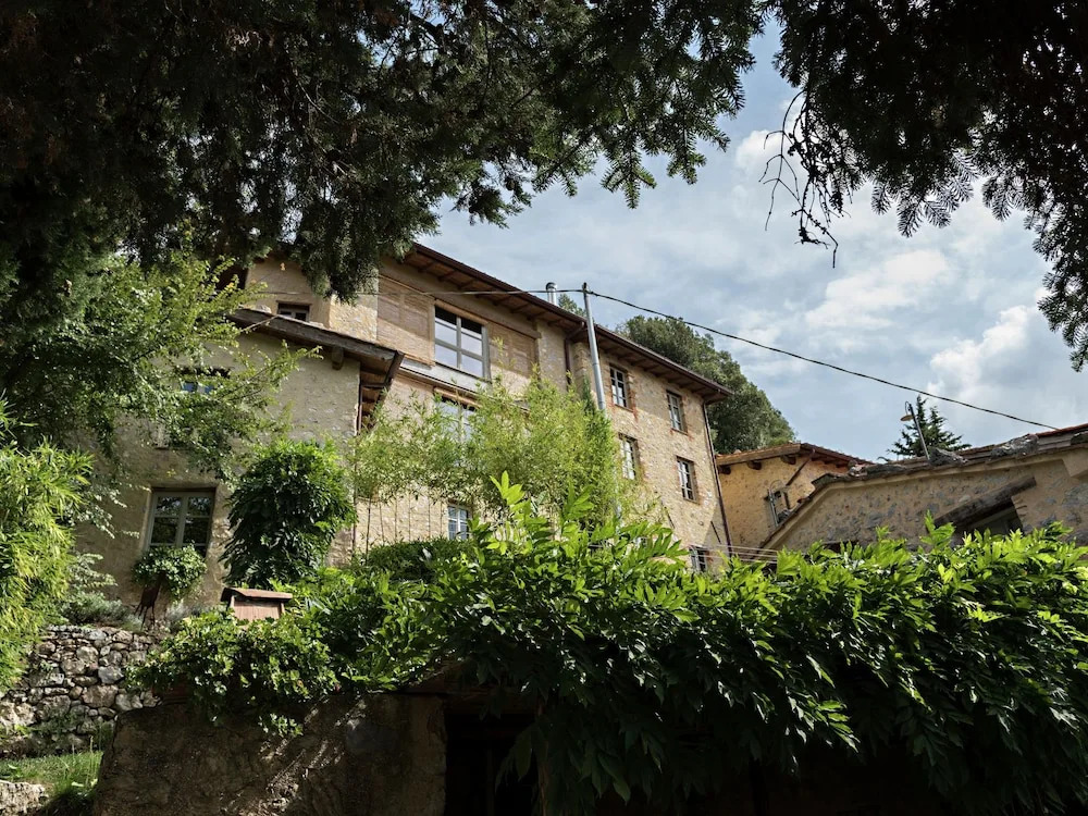 Very Impressive in the Heart of the Tuscan Hills With Shared Pool
