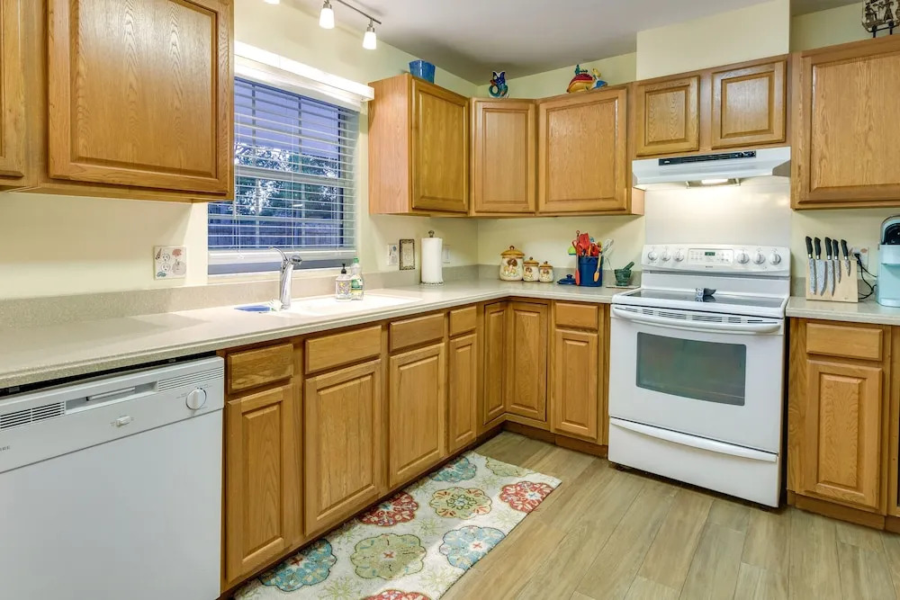 Orlando Home w/ Private Pool: 10 Mi to UCF Campus!