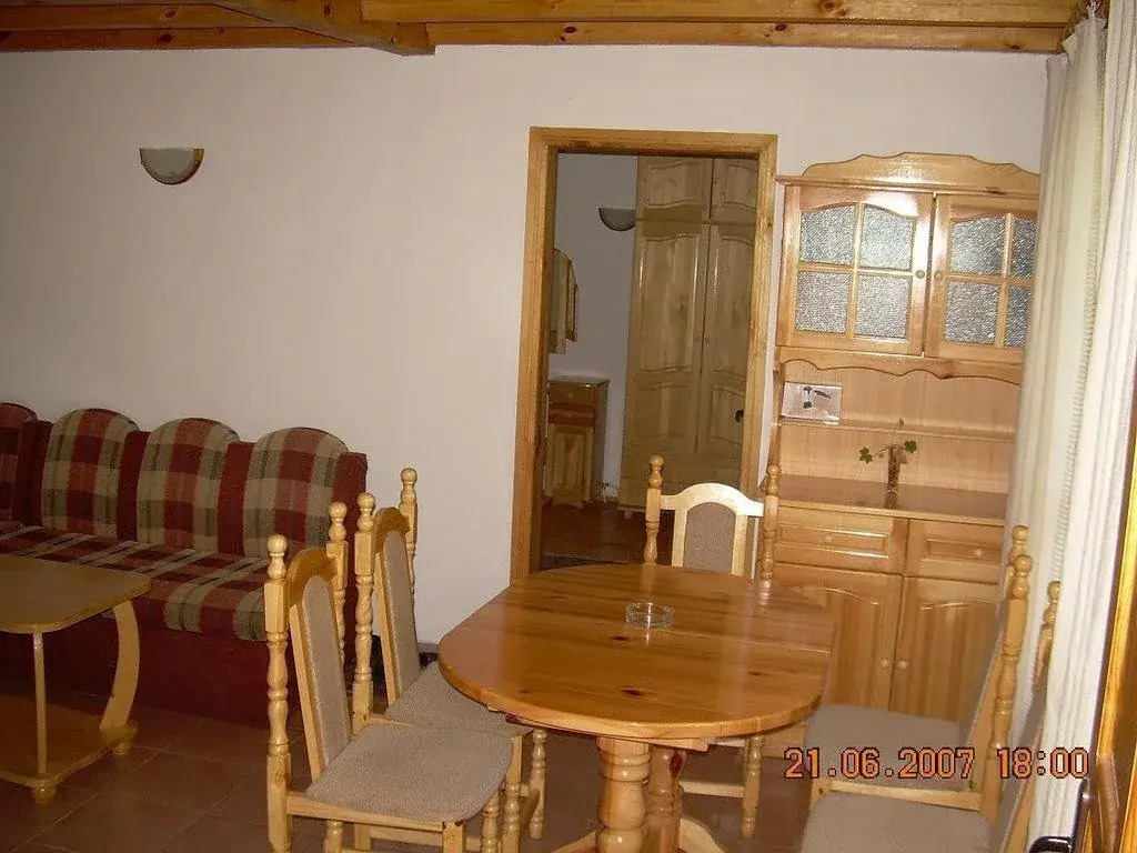 Yakovtsi Inn