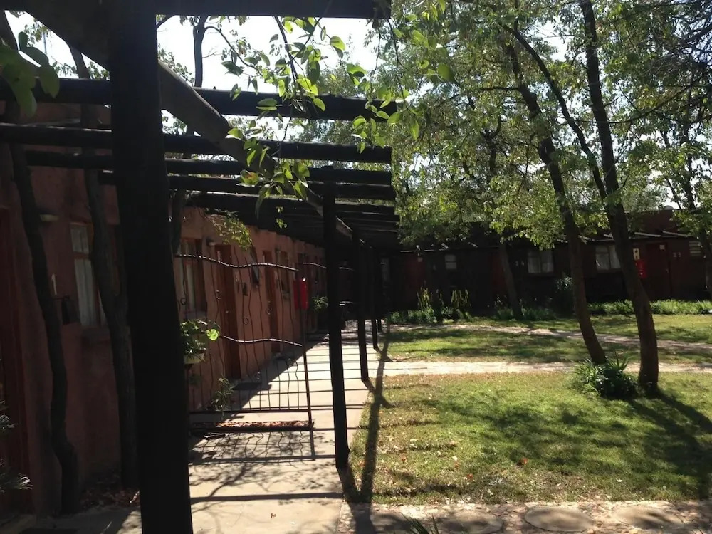Phokoje Bush Lodge