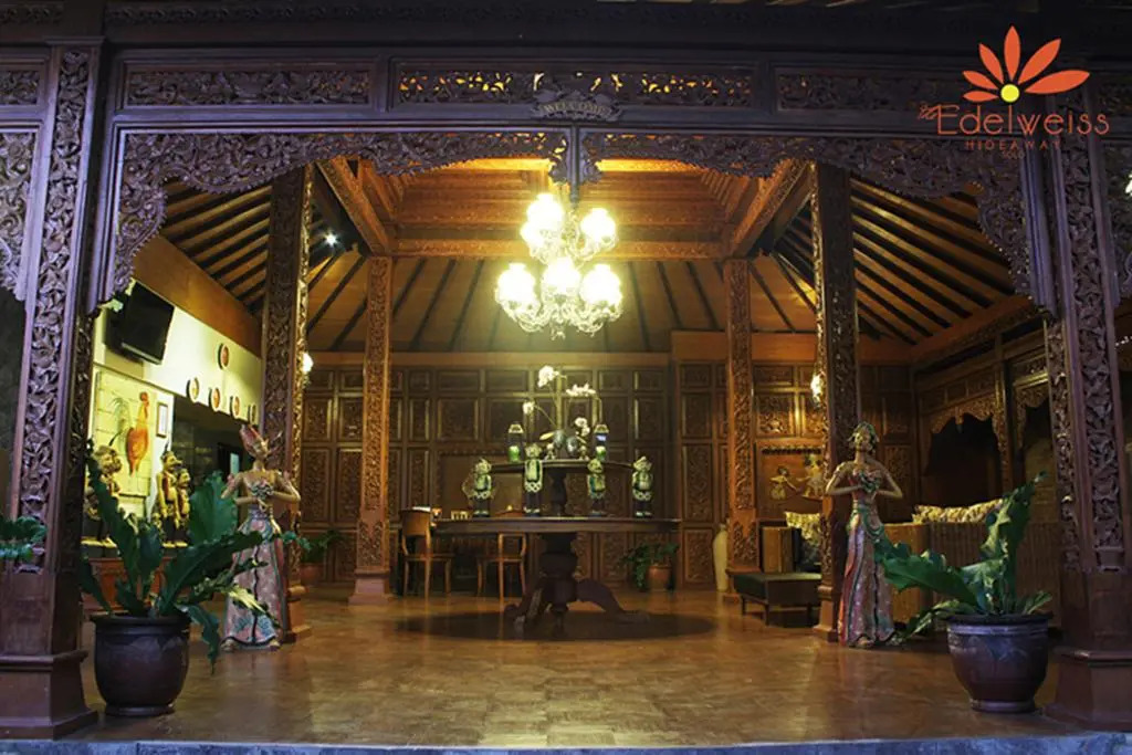 The Edelweiss Hideaway Villa Solo