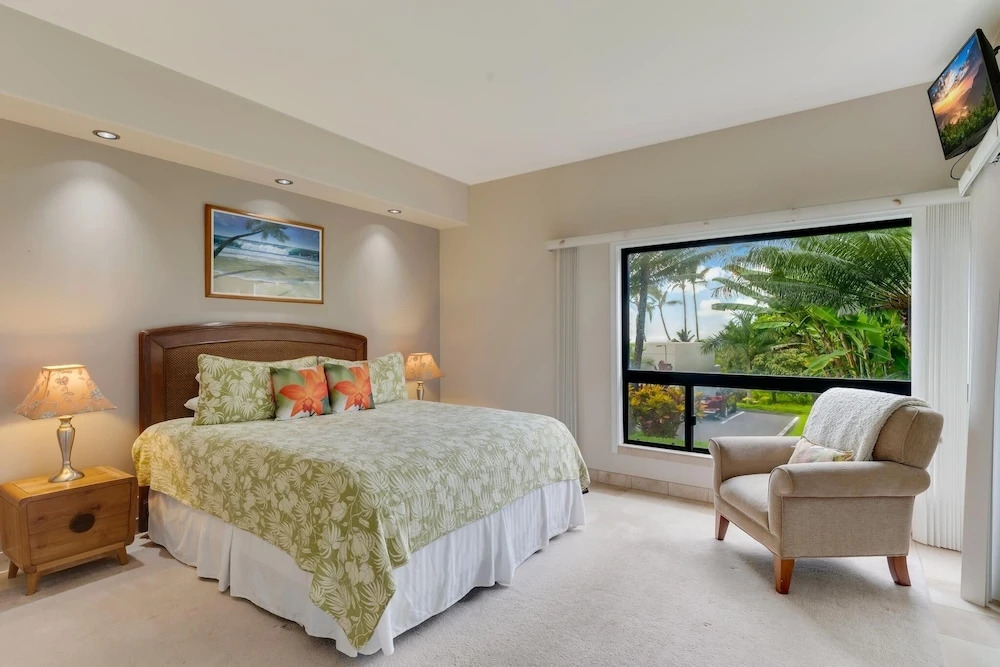 Big Island Royal Sea Cliff 325 1 Bedroom Condo