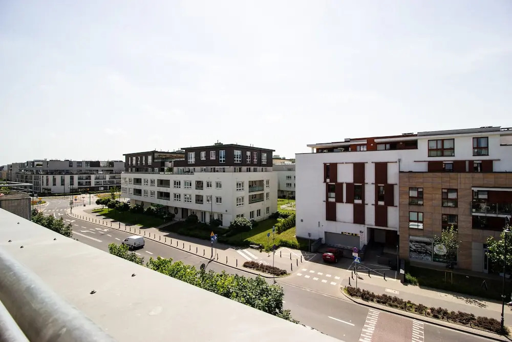 Wilanów Apartment with Balcony