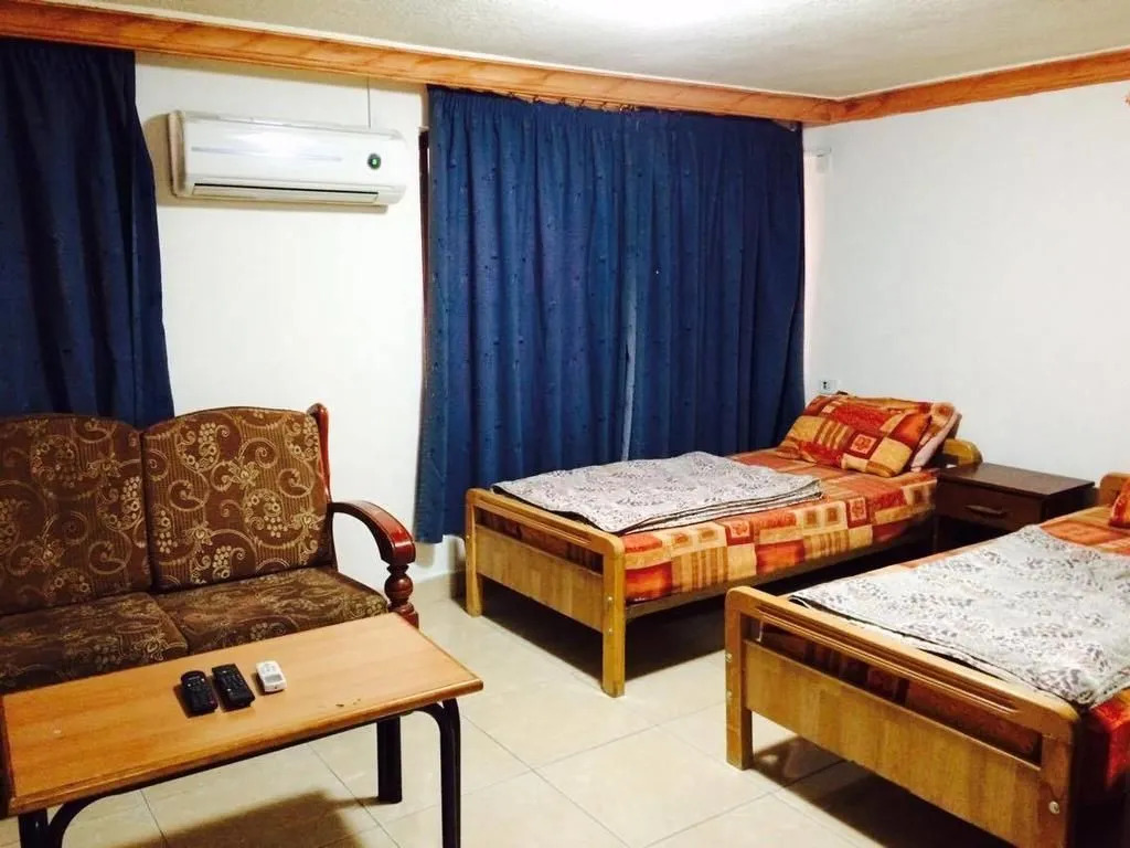 Al Reem Hotel Apartments