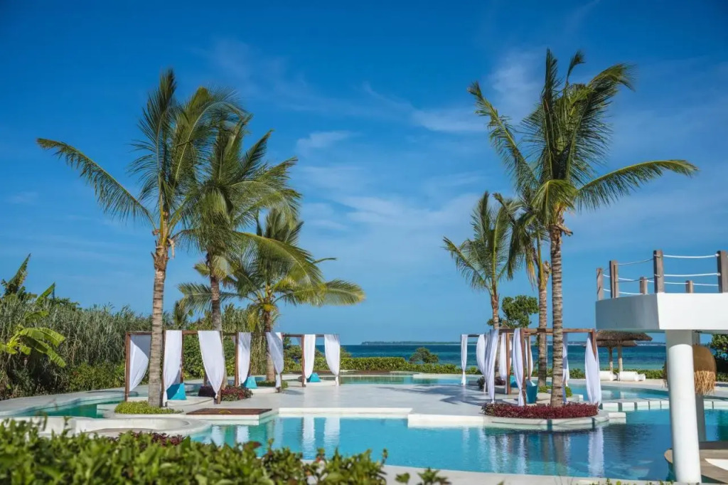 Курортный отель Ycona Luxury