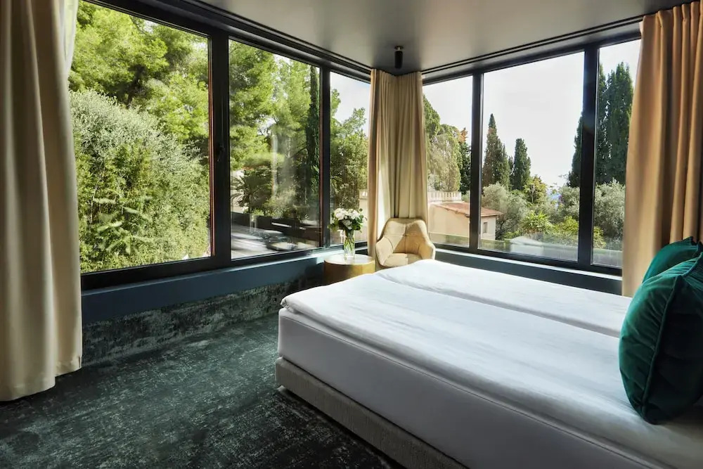 EZE BEACH Residence