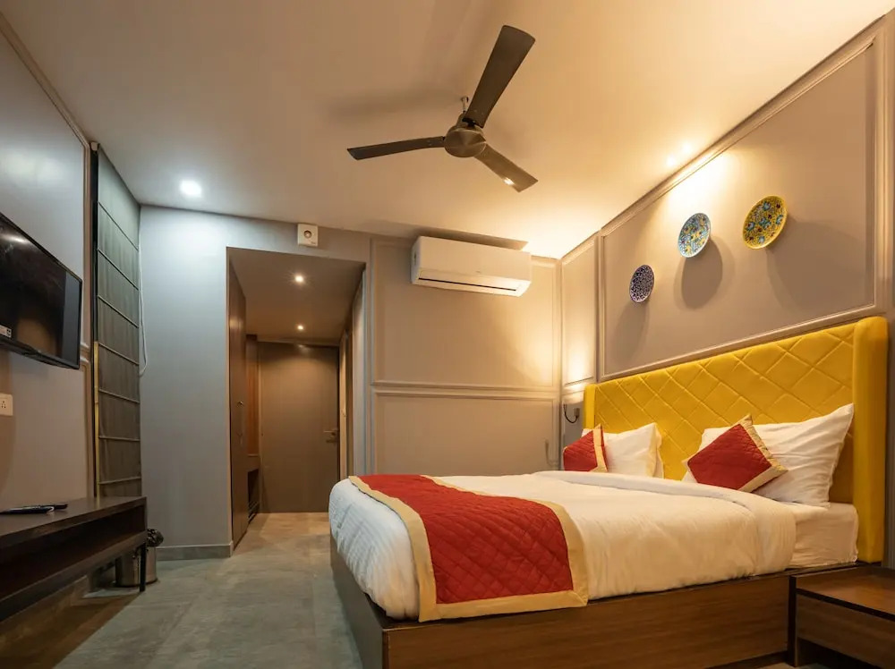 Lalit International By The Rameshwary