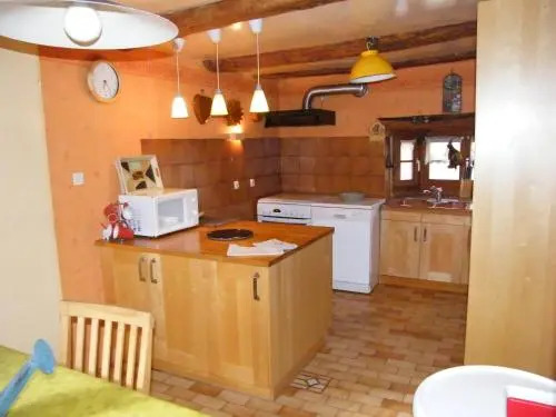 La Maison Jaune