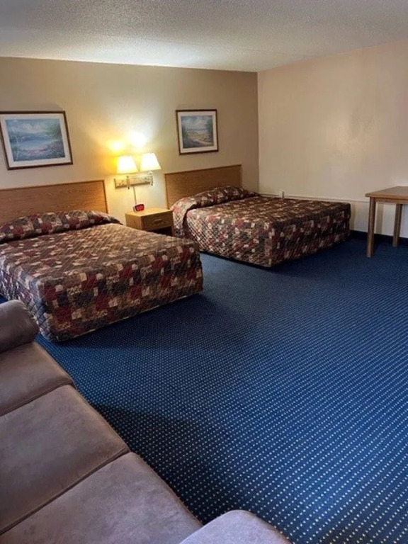 The White House Inn