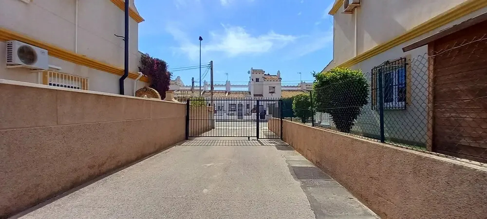 Apartment in Costa Blanca, Ideal for Golf and Beach