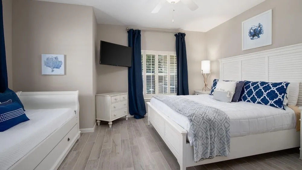 Northshore 961 G 3BR 3BA 10