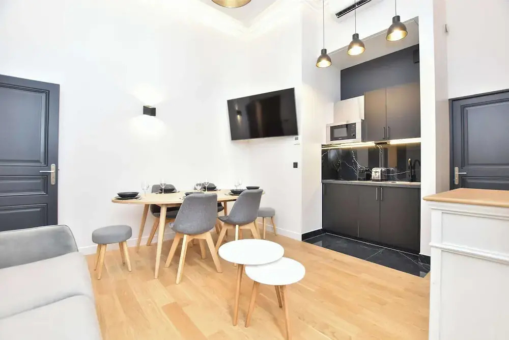 Cozy Apartment - 2br/7p - Arc de Triomphe