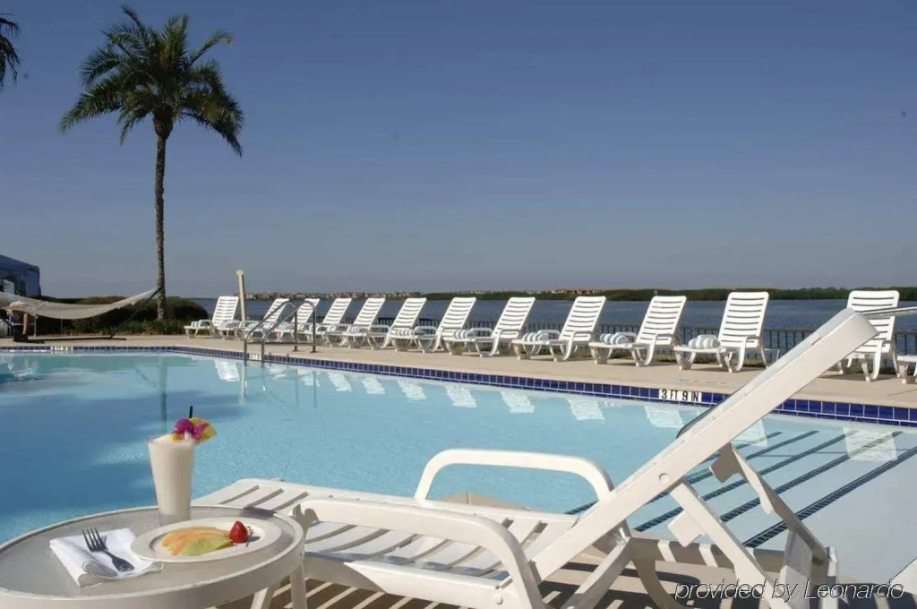 DoubleTree by Hilton Tampa Rocky Point Waterfront