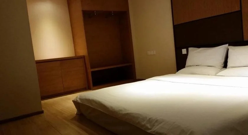 Starway Hotel Shanghai Songjiang Stadium