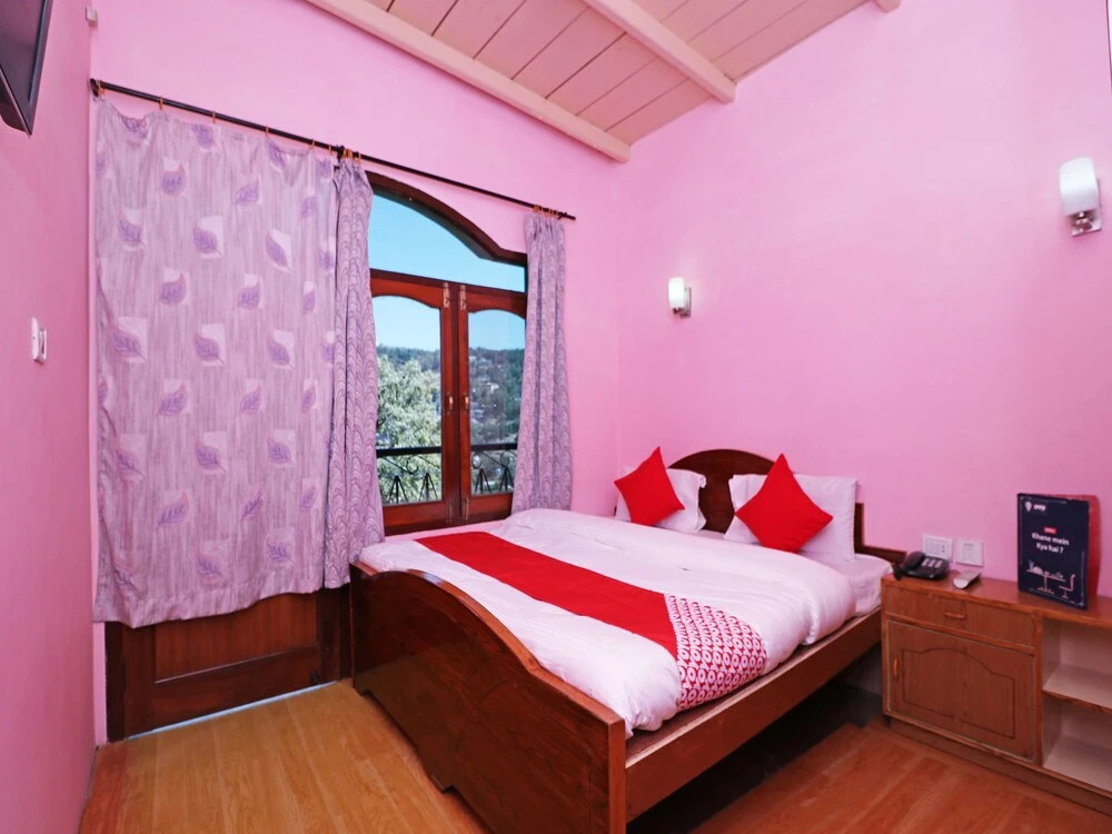 OYO 12691 Hotel Green Leaf