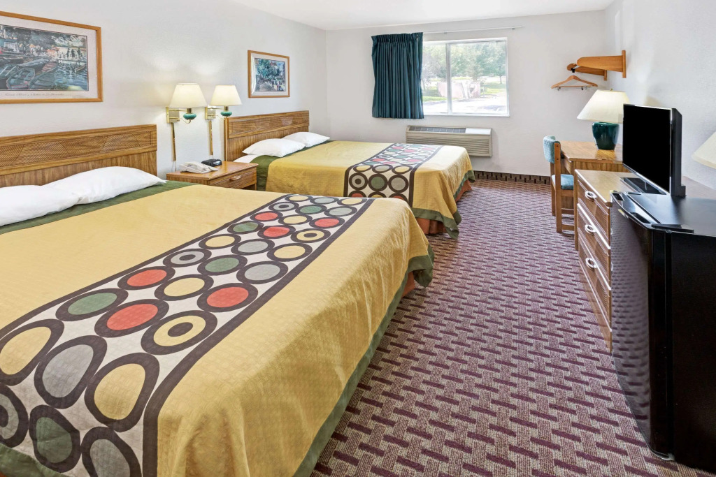 Super 8 by Wyndham Canonsburg/Pittsburgh Area