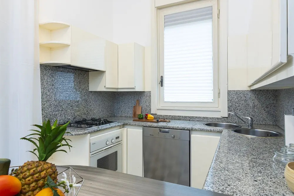 Santa Valeria - 4 Bedrooms Apartment