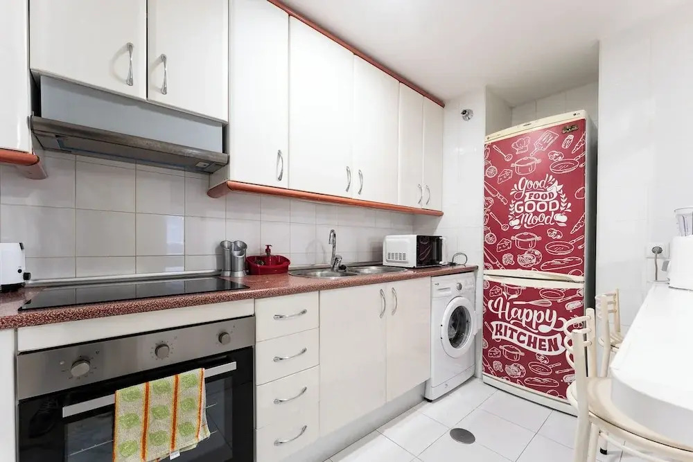 CT 350 - Faro's Marbella Beachapartment