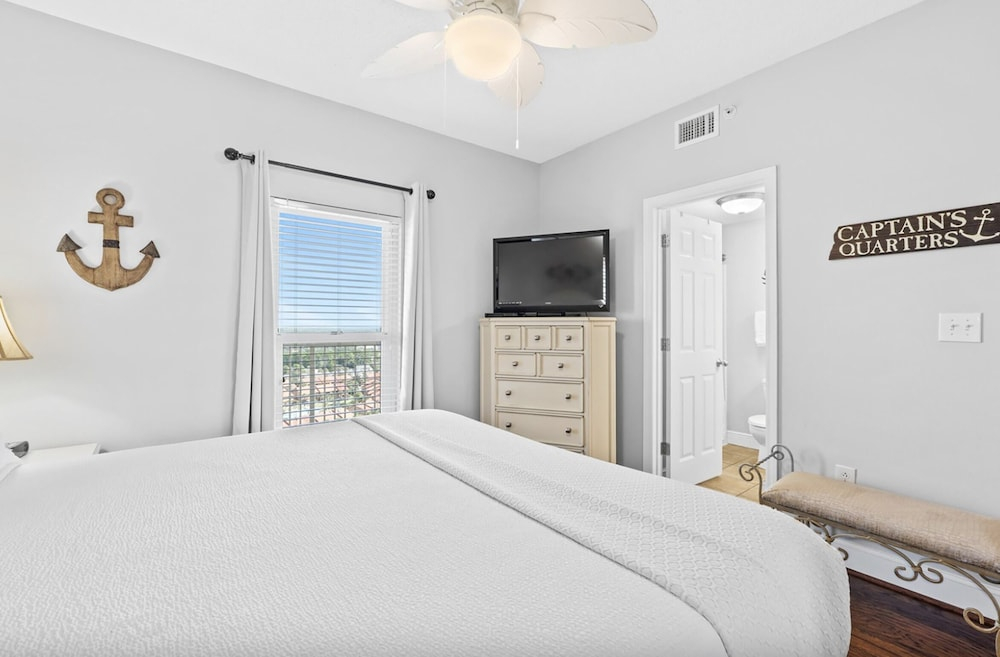 Majestic Beach Towers 1-1510