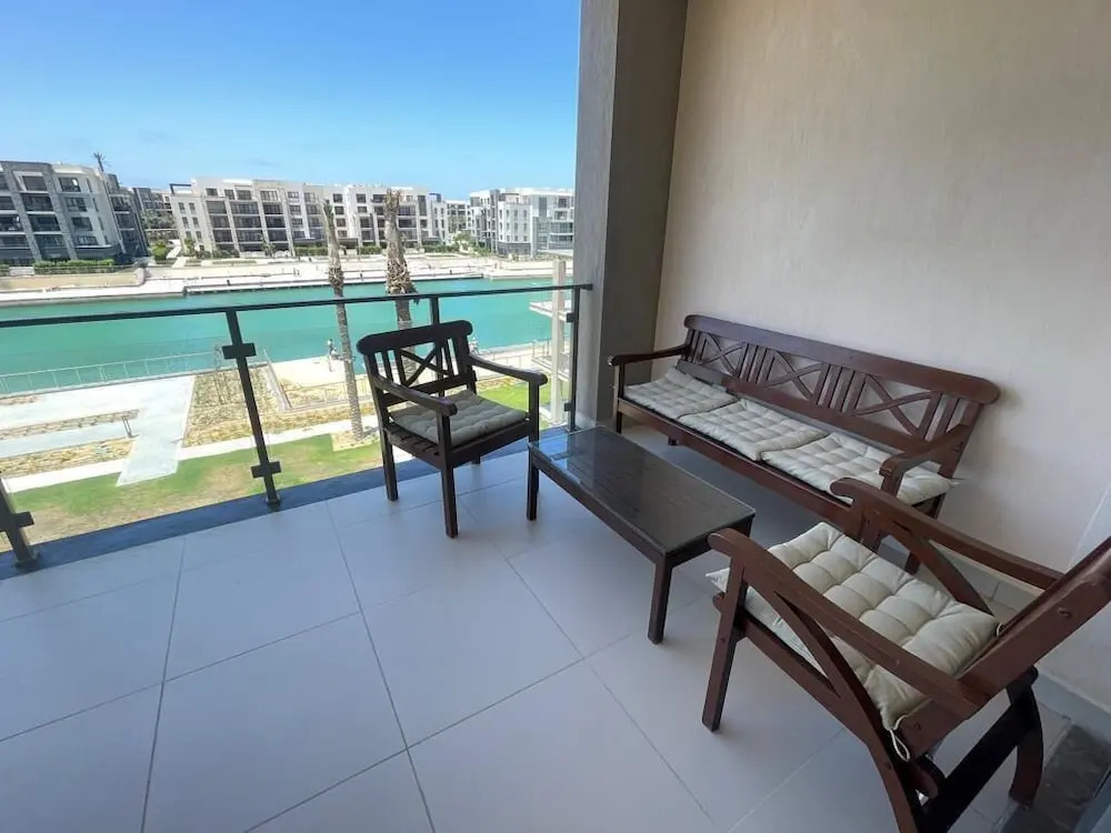 Marassi 3 bedroom with marina view 8g