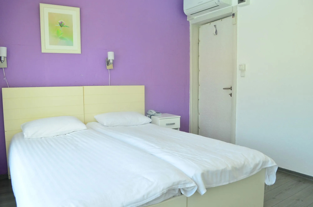 Violet Park Hotel