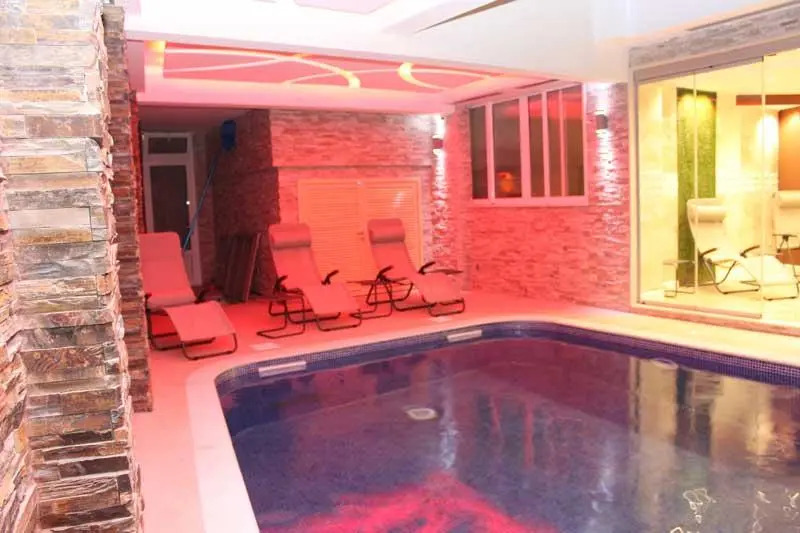 Hotel Mirenza