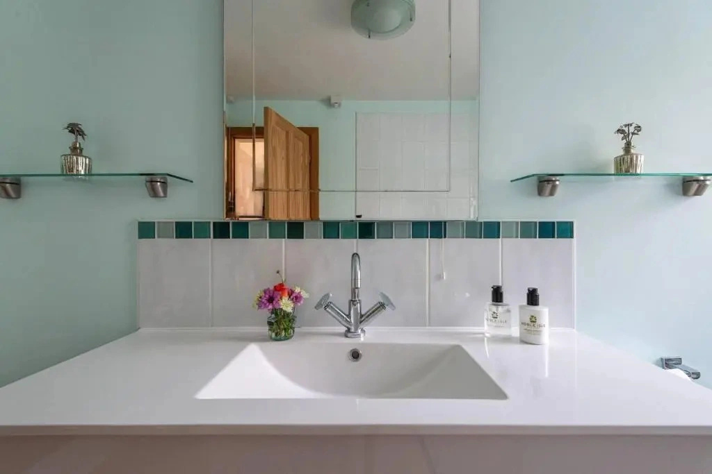 Beautiful 4-bed House in Monmouth