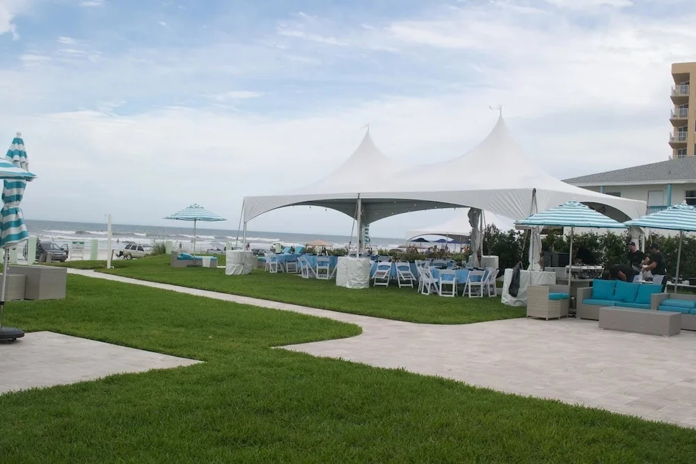 The Salty Mermaid Oceanfront Hotel