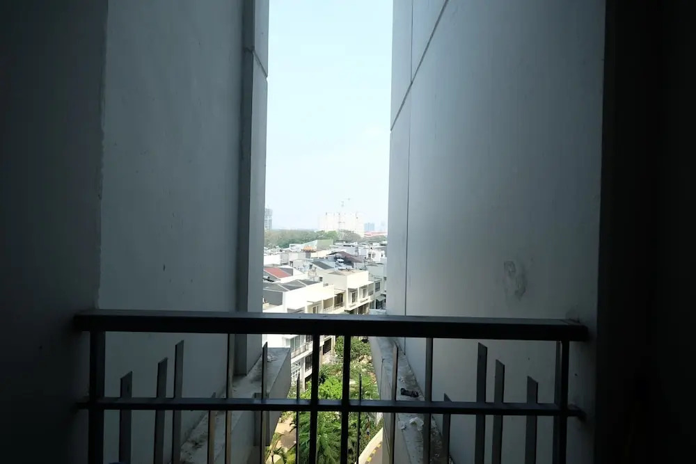 Elegant The Mansion Apartment near Kemayoran