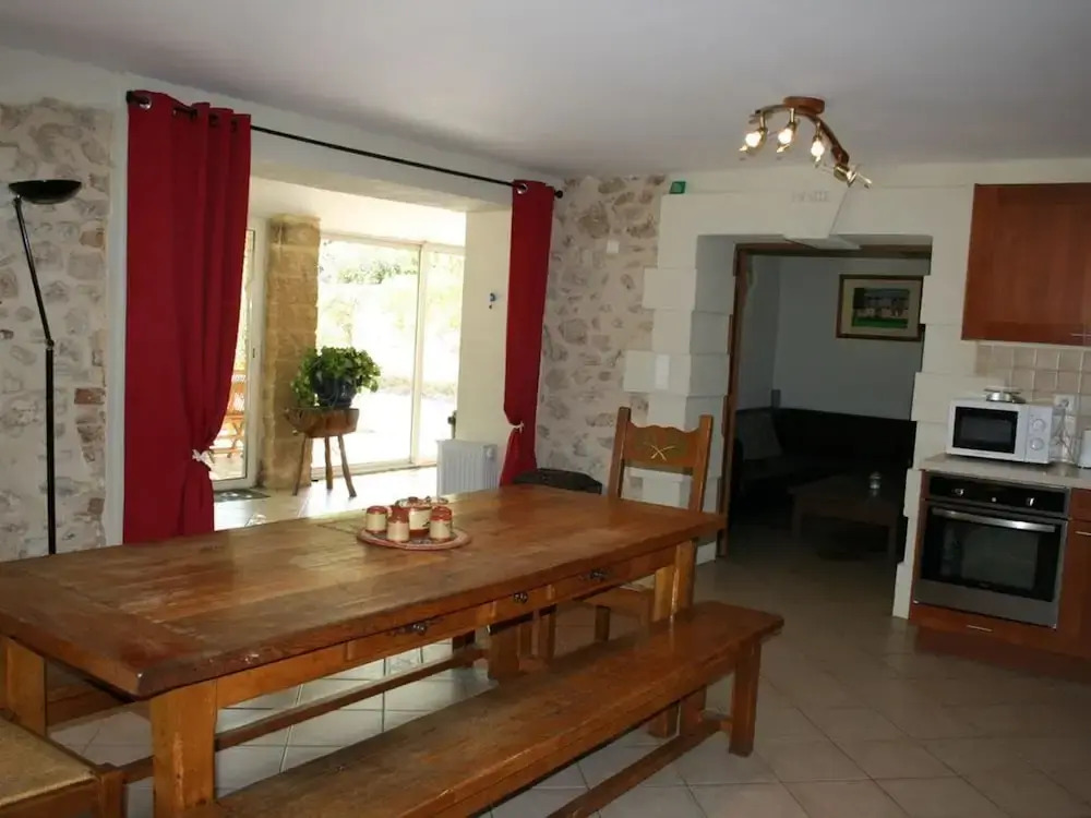 House With 3 Bedrooms in Saint-victor-la-coste, With Pool Access, Encl
