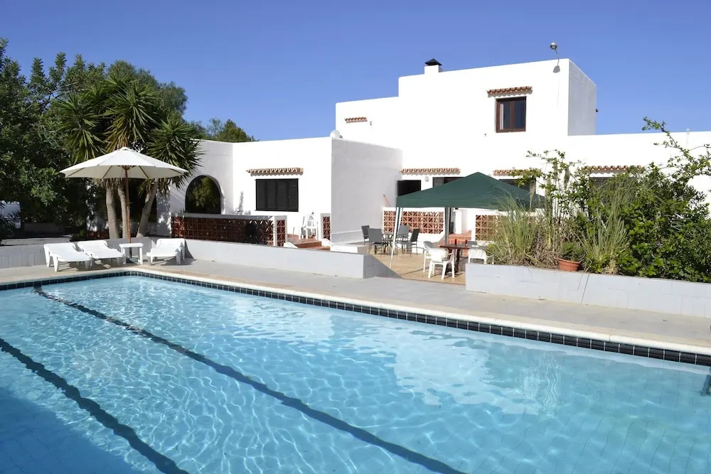Villa With 7 Rooms in Sant Antoni de Portmany, With Private Pool, Enclosed Garden and Wifi - 1km From the Beach