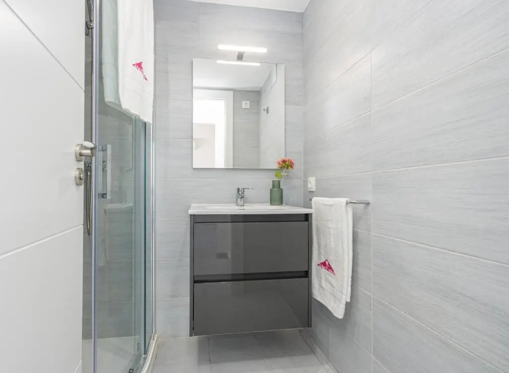 Apart-rent Apartamento Gran reserva renovado 0076