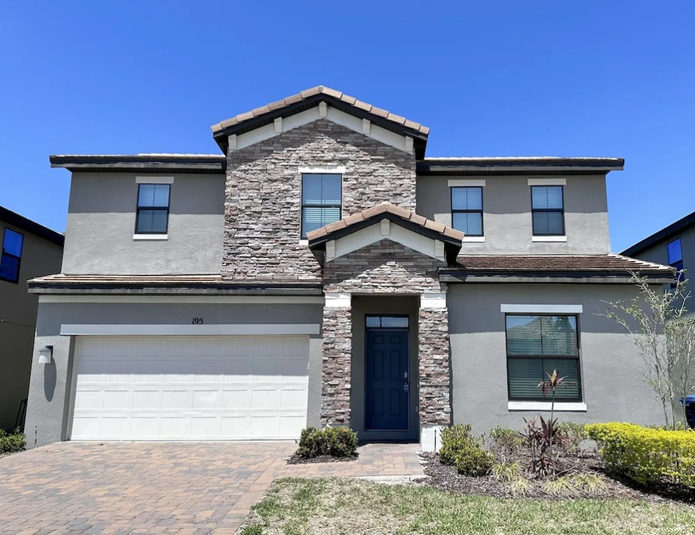Balmoral Resort-195mcv 4 Bedroom Home by RedAwning
