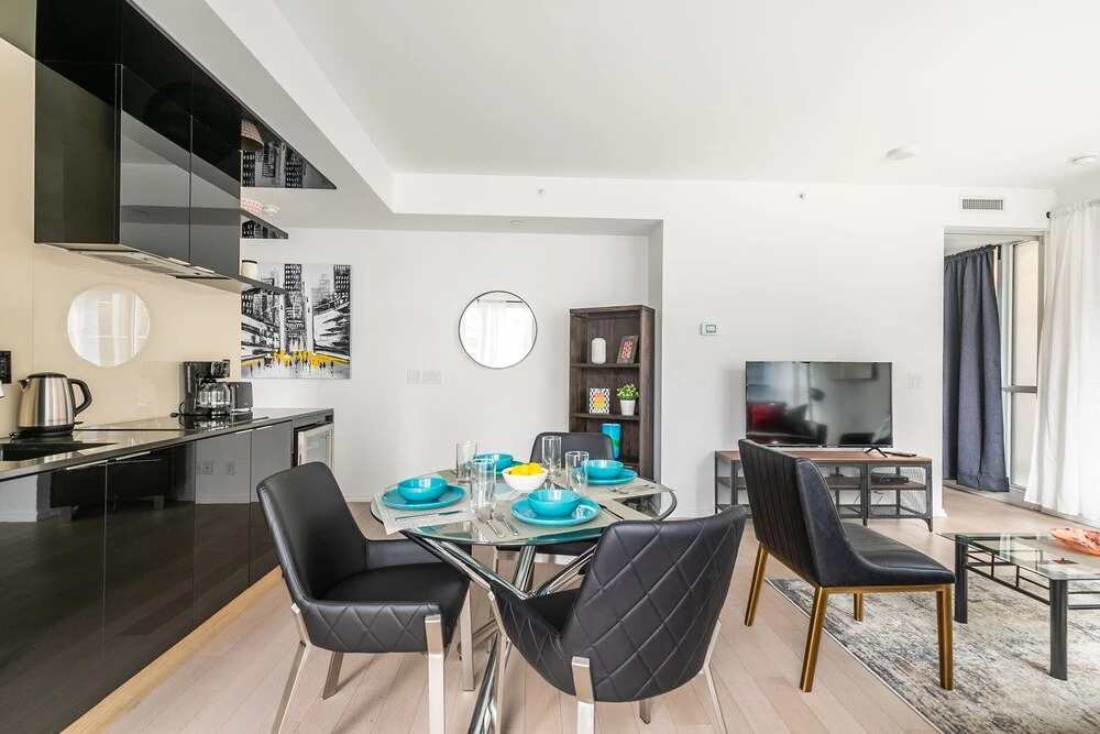 Spectacular Exec 2BR Financial District