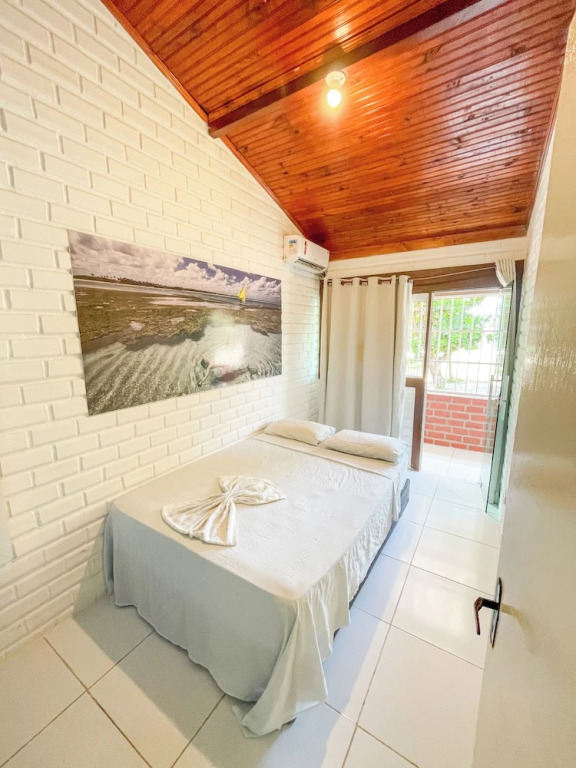 Casa com Piscina a 40 metros do Mar by La Playa