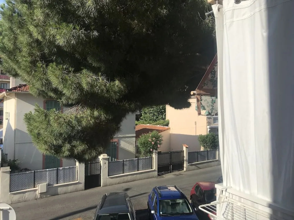 Cannes City B&B
