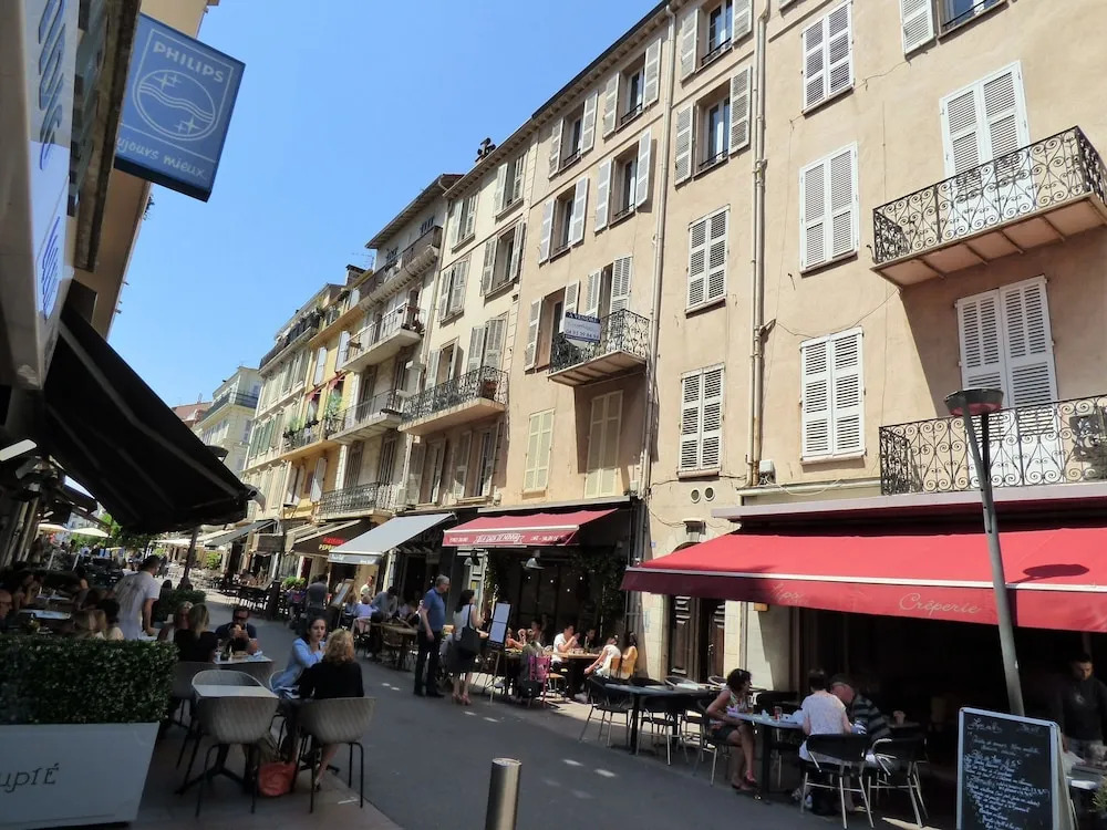 Hôtel Hoche