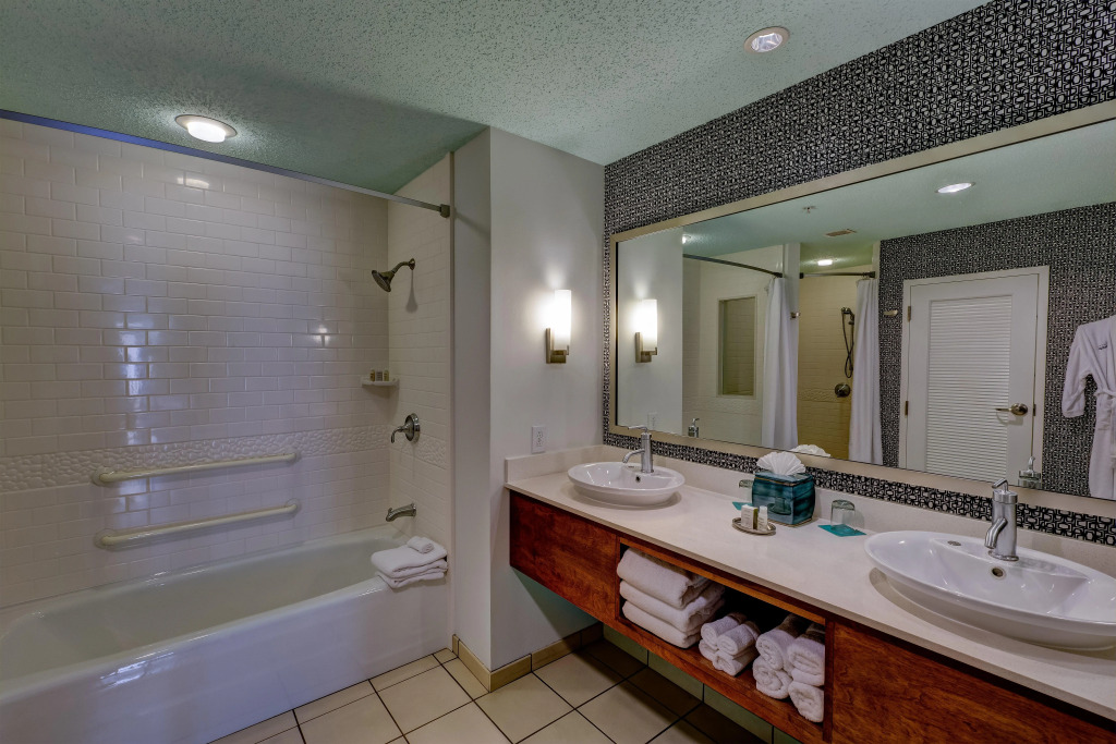 Hotel Indigo Columbus Architectural Center by IHG