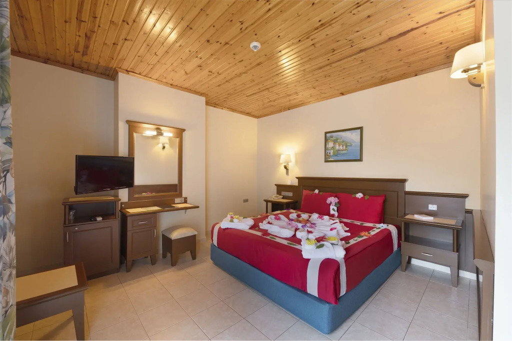 Numa Port Hotel