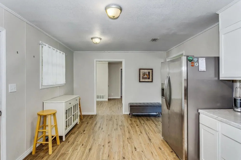 Best of Both Worlds pet Friendly in Pensacola