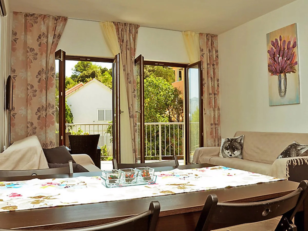 Lozna Residence 31460