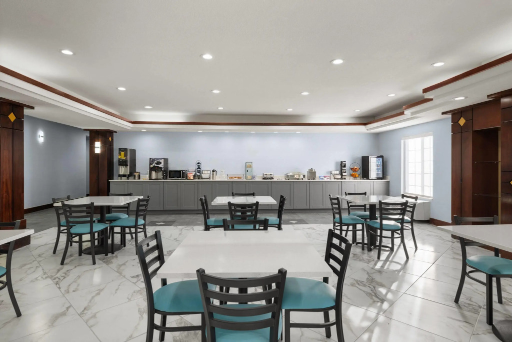 Days Inn by Wyndham Dodge City