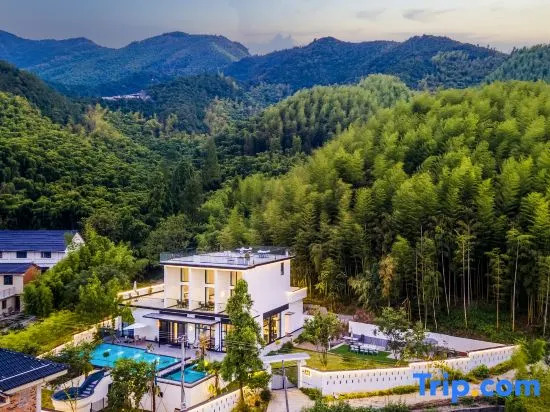 Lushan Lushui Yeshe Shanshui Light Travel Resort Hotel (Jiangnan Luwu Scenic Area)