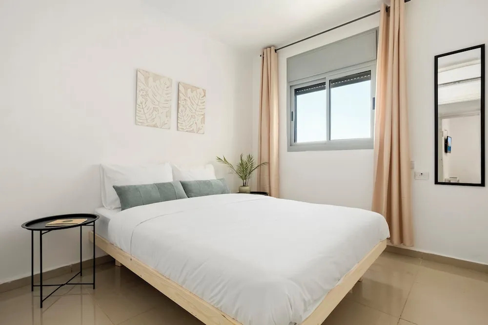 MAMAD - Sea View Beach Penthouse by Sea N' Rent