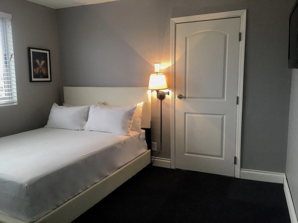 Ivoire Guest House