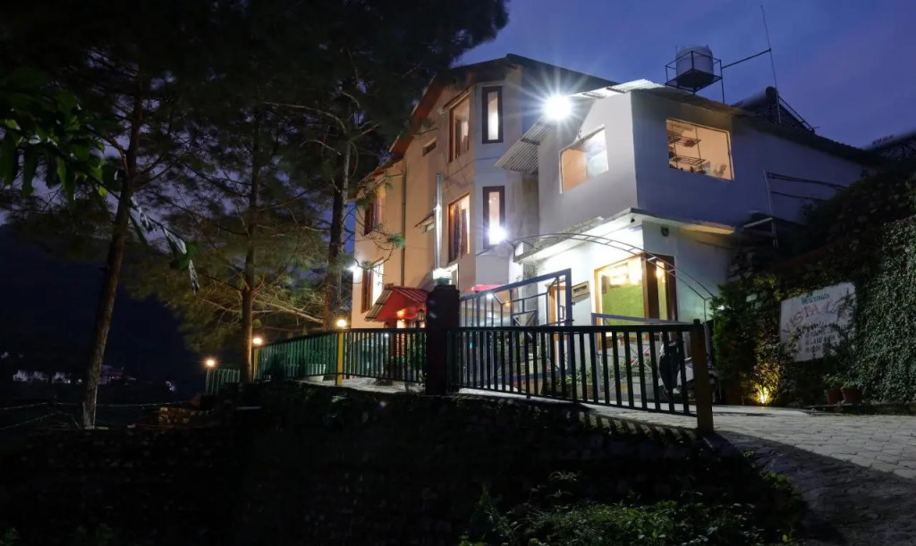 Treebo Vista Lago With Lake View