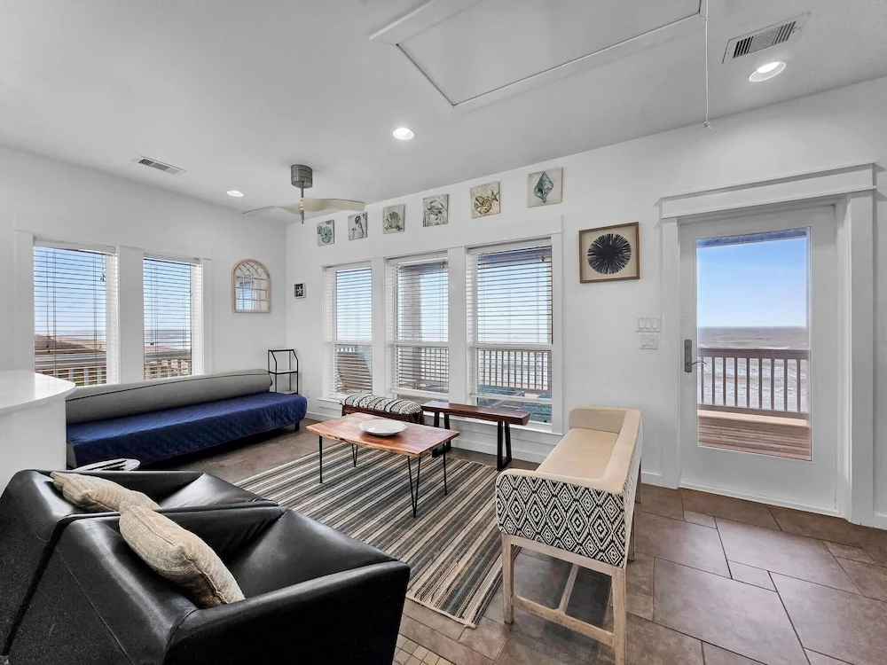 Crystal By The Ocean 4 Bedroom Home