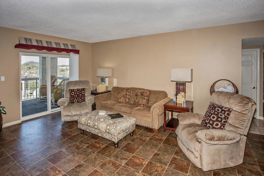 Whispering Pines 223