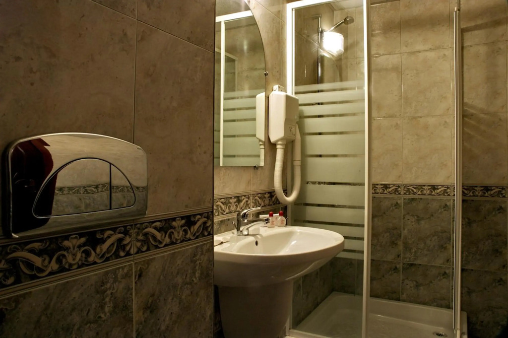 Luxor Hotel