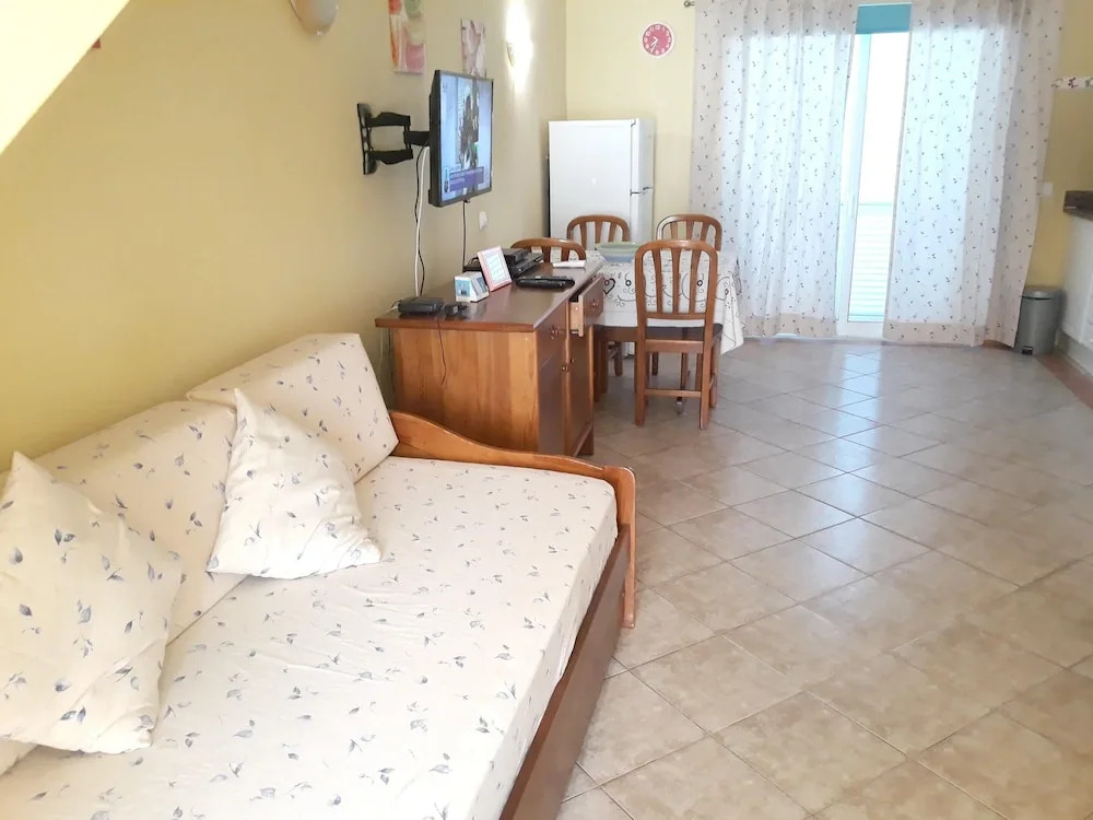 Apartment With one Bedroom in Albufeira, With Wonderful sea View, Shared Pool, Balcony